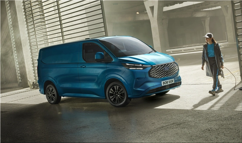 2023 Ford E-Transit Custom