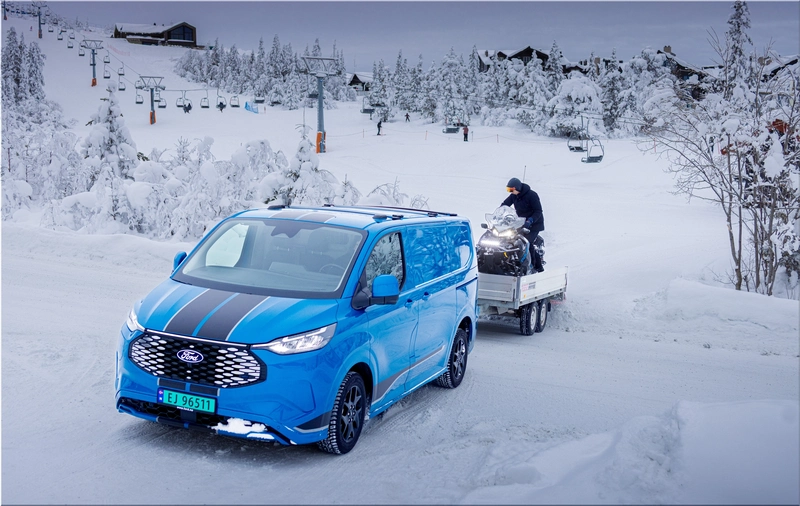 Ford E-Transit Custom AWD 2026
