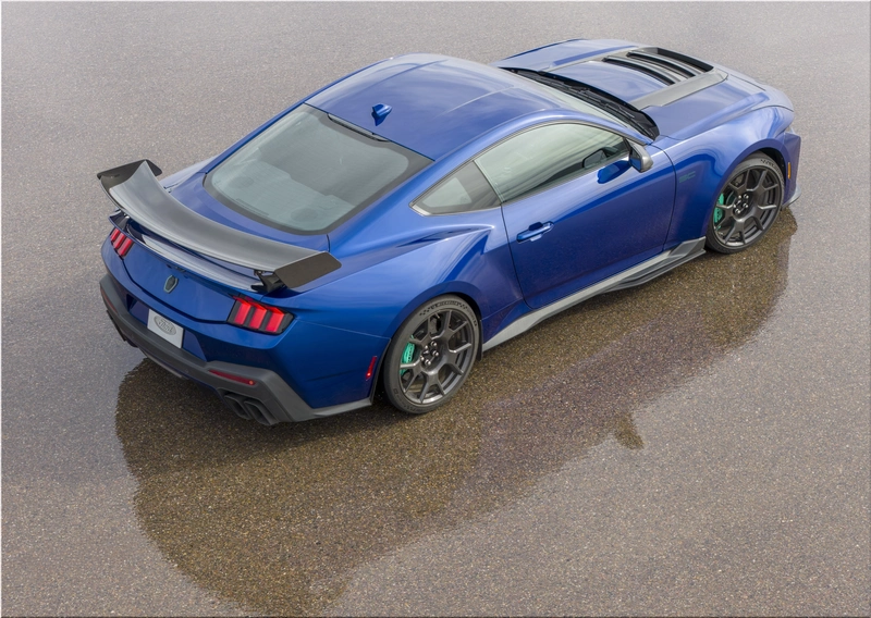 Ford Mustang Dark Horse SC 2026