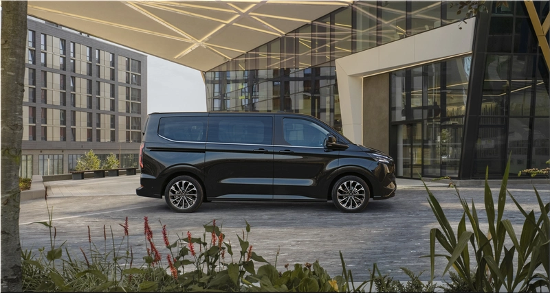 2024 Ford Tourneo Custom