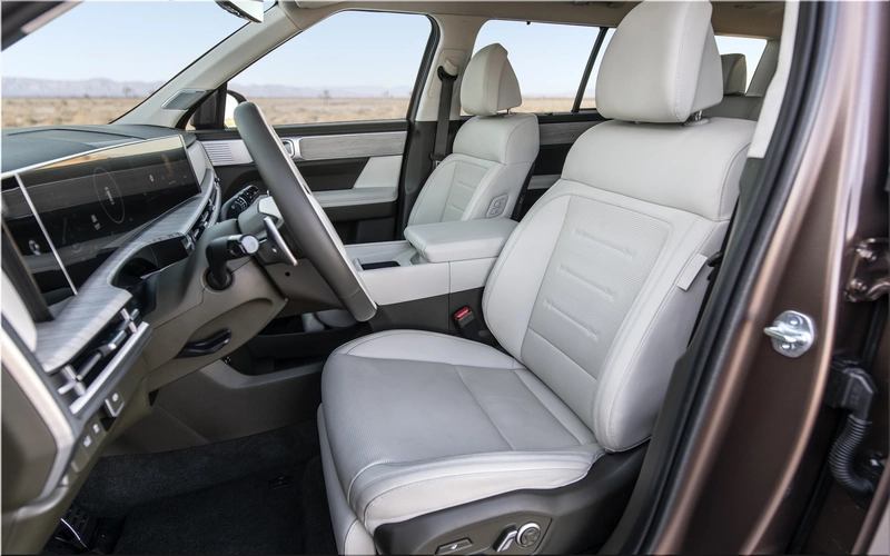Hyundai Santa Fe Hybrid