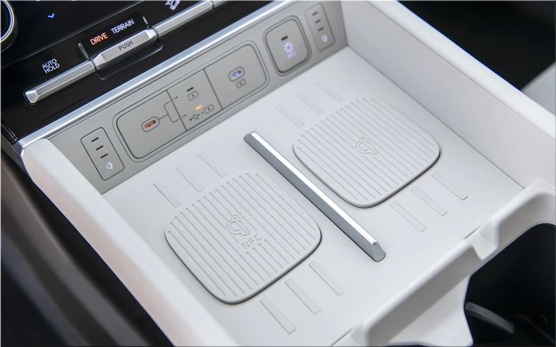 Hyundai Santa Fe Hybrid