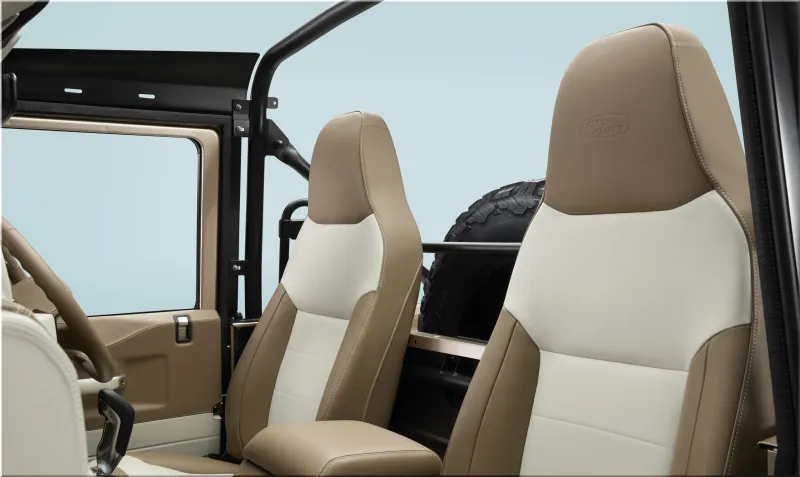 Land Rover Defender Classic V8 Soft Top