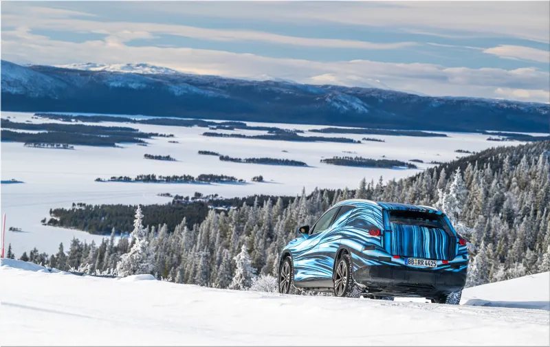 Mercedes-Benz GLC with EQ Technology