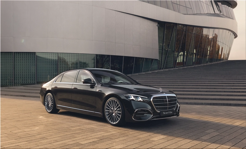 Mercedes-Benz S-Class 2026