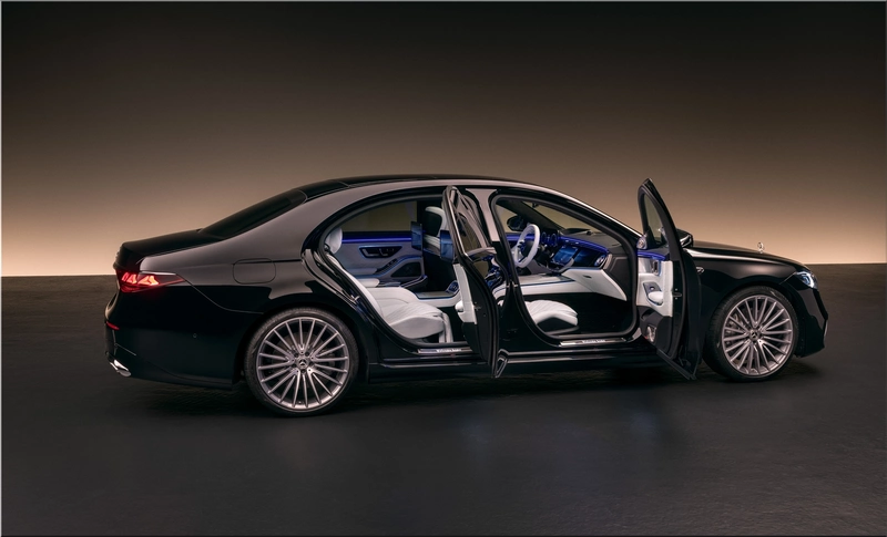 Mercedes-Benz S-Class 2026