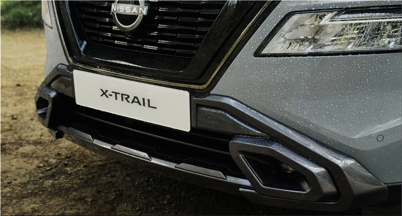 Nissan X-Trail hybrid SUV