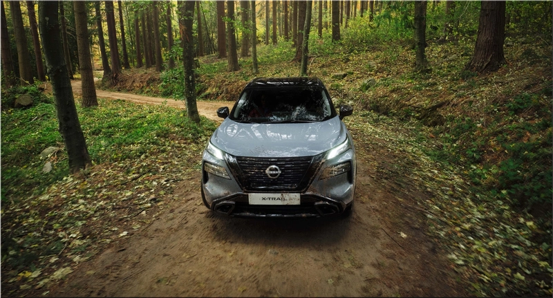 Nissan X-Trail hybrid SUV