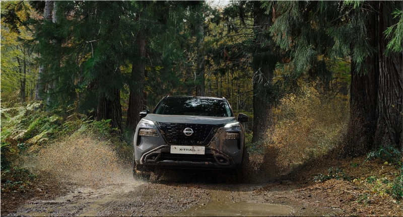 Nissan X-Trail hybrid SUV