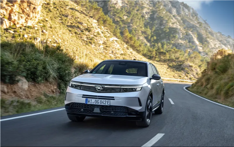 2025 Opel Grandland Plug-in Hybrid