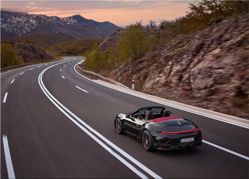 Porsche 911 Carrera GTS Cabriolet
