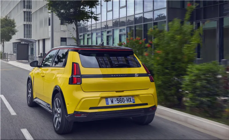 2025 Renault 5 E-Tech Electric