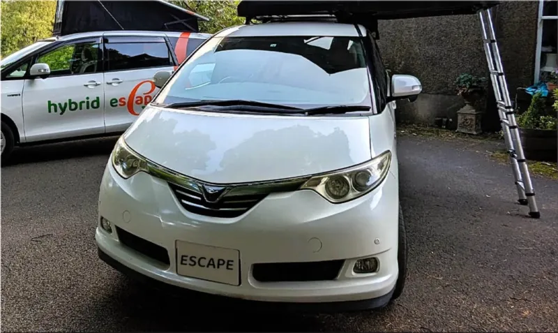 Toyota Estima Hybrid Eco Escape camper