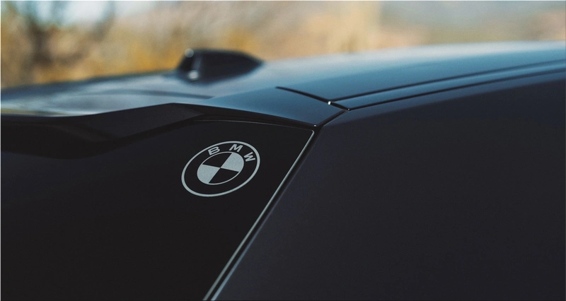 BMW XM Label Red