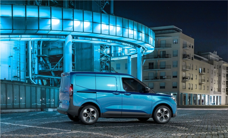Ford E-Transit Courier