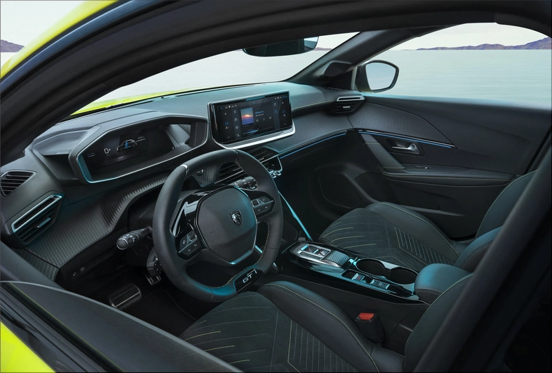 Peugeot e-208
