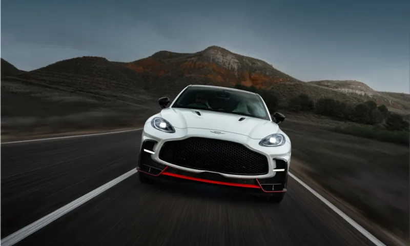 Aston Martin DBX S