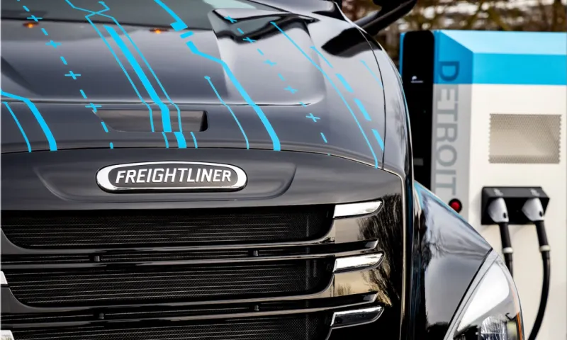 Freightliner eCascadia