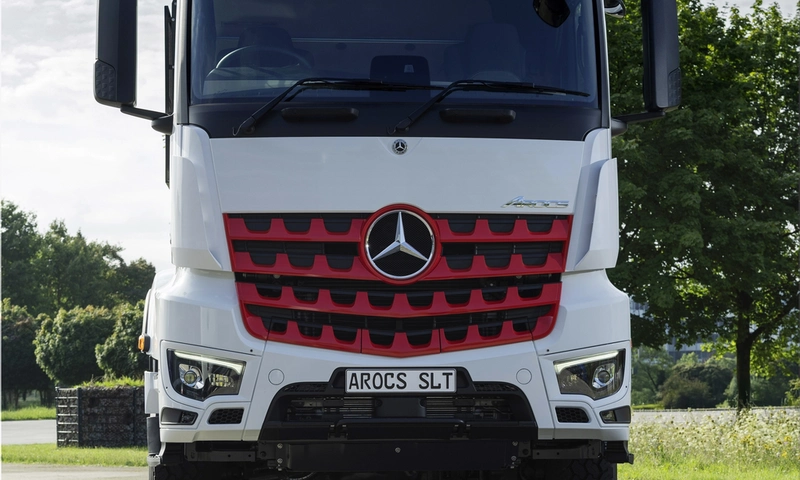 Mercedes-Benz Arocs