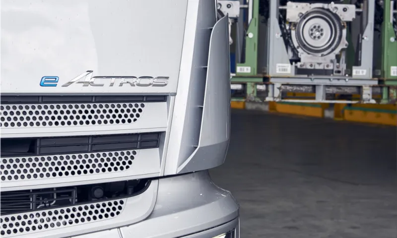 Mercedes-Benz eActros 300