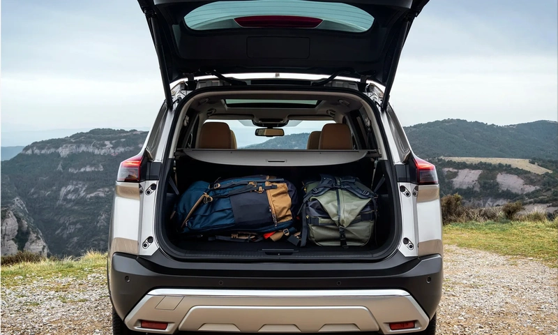 Nissan X-Trail hybrid SUV