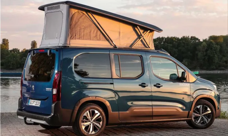 Peugeot e-Rifter camper