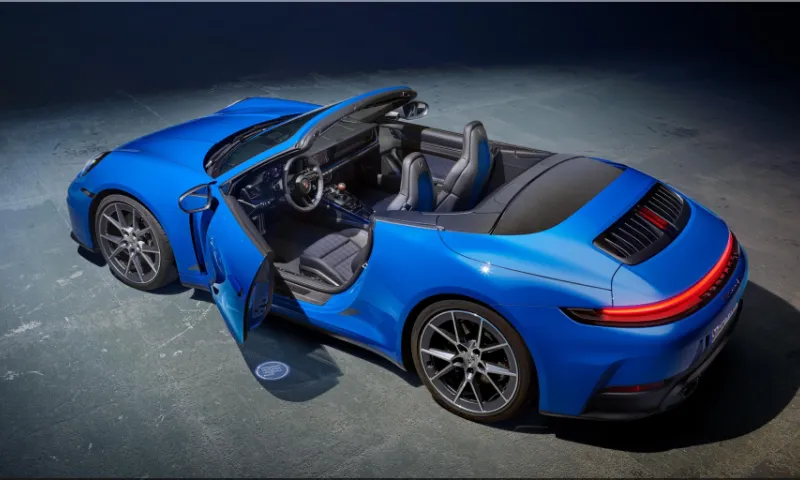 2025 Porsche 911 Carrera T Cabriolet