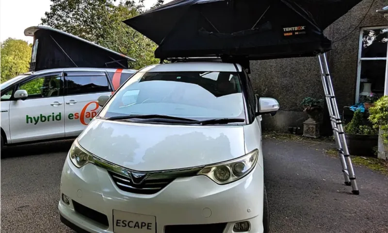 Toyota Estima Hybrid Eco Escape camper