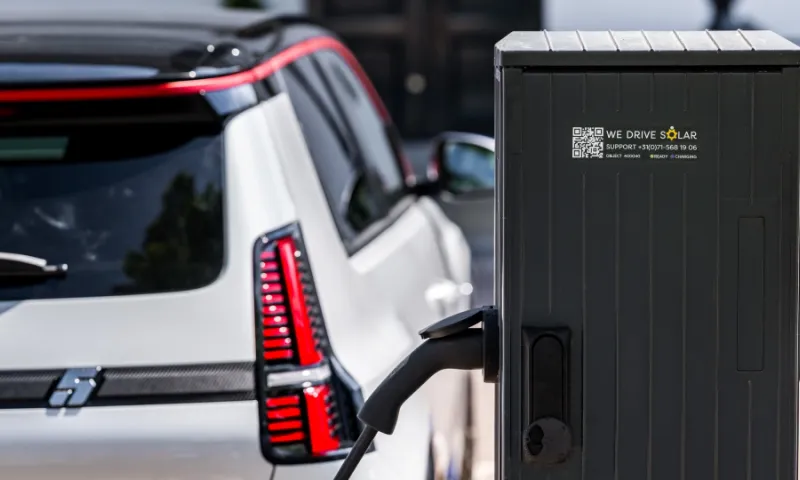 V2G (Vehicle-to-Grid) technology by We Drive Solar