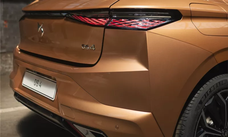 DS 4 tail lights