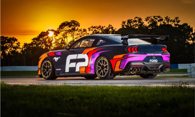 Ford Mustang GT4