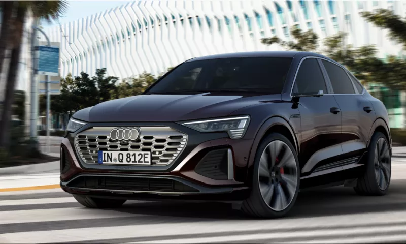 2024 Audi Q8 e-tron: A Luxurious and Tech-Savvy EV SUV