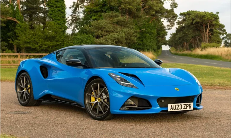 Lotus Emira i4