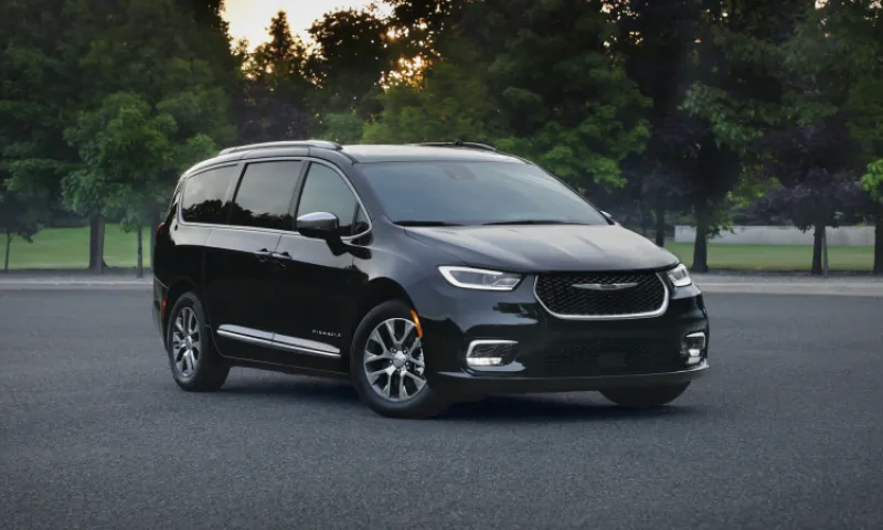 2025 Chrysler Pacifica Hybrid