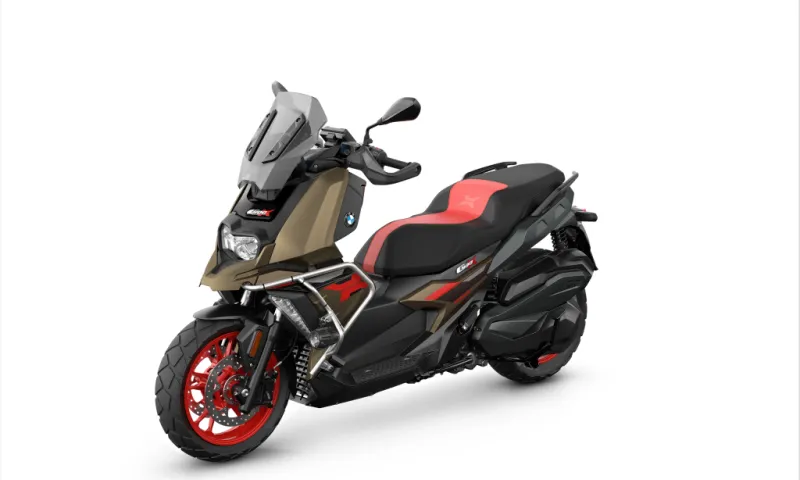 BMW C 400 GT and C 400 X: Performance and Comfort for Urban Riders