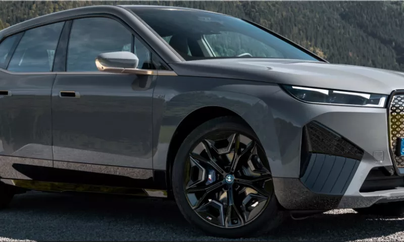 Electric Car Leasing 101: What You Need to Know Before Signing a Contract