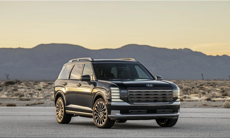 Hyundai Palisade Hybrid Earns Car and Driver 10Best Win by Solving a Real Problem