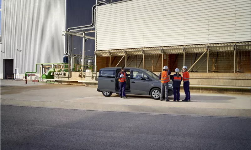 Nissan Townstar Crew Van