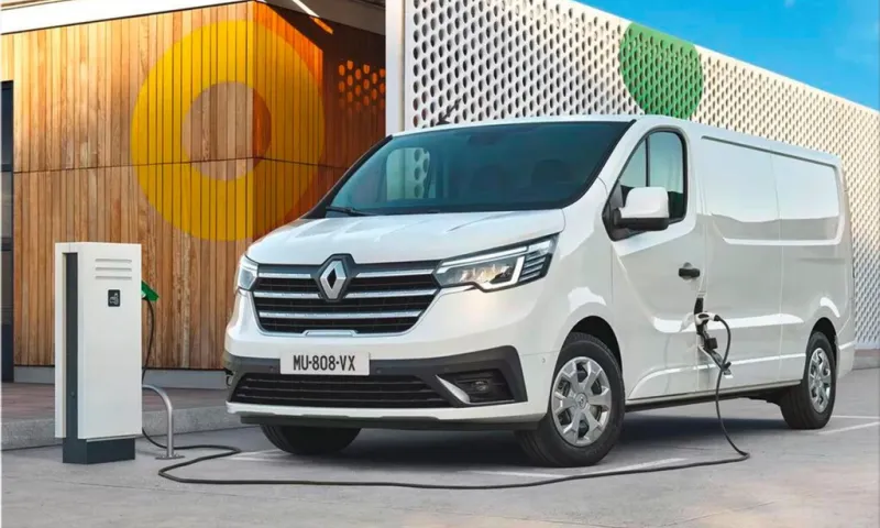 Discover the 2024 Renault Trafic Van: : Power, Space, and Efficiency