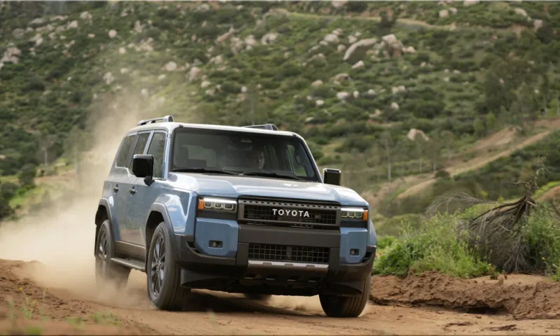 2025 Toyota Land Cruiser: A True Off-Road Icon