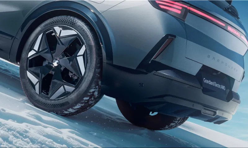 New Vauxhall Grandland Electric AWD: Dual-Motor SUV Delivers 311-Mile Range and Fast Charging
