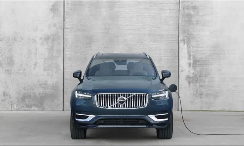 2024 Volvo XC90 Earns Top Safety Pick+ Award from IIHS