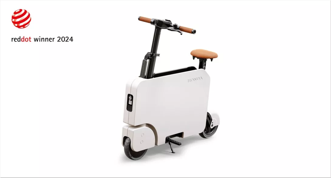 Honda Triumphs at Red Dot Awards: EM1 e:, Motocompacto, BF350, Miimo Win Big