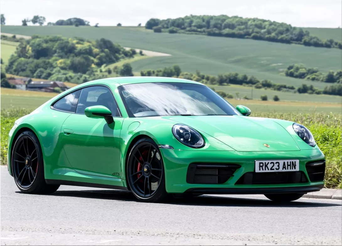 2023 Porsche 911 Carrera GTS