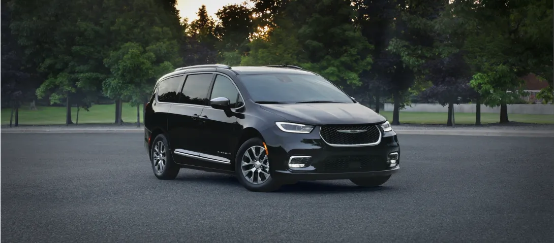 2025 Chrysler Pacifica Hybrid