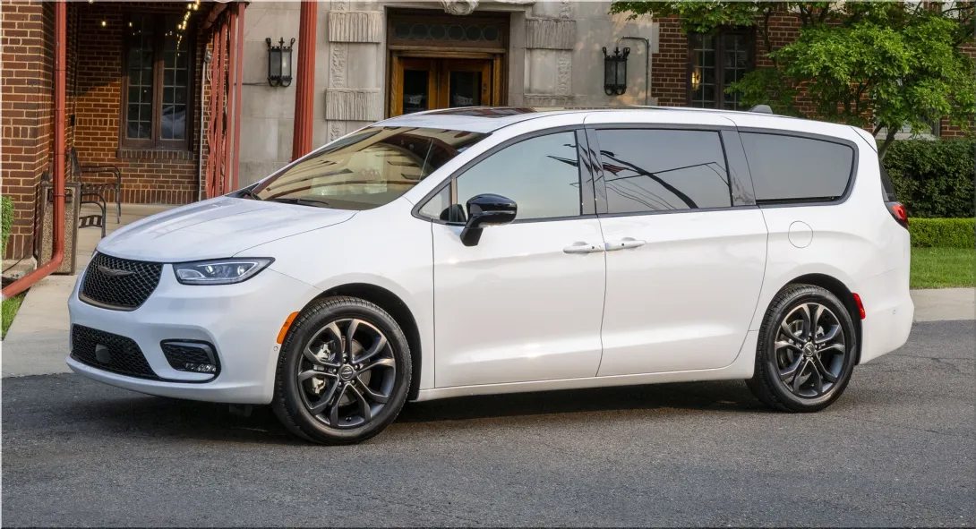 Chrysler Pacifica 100th Anniversary Edition