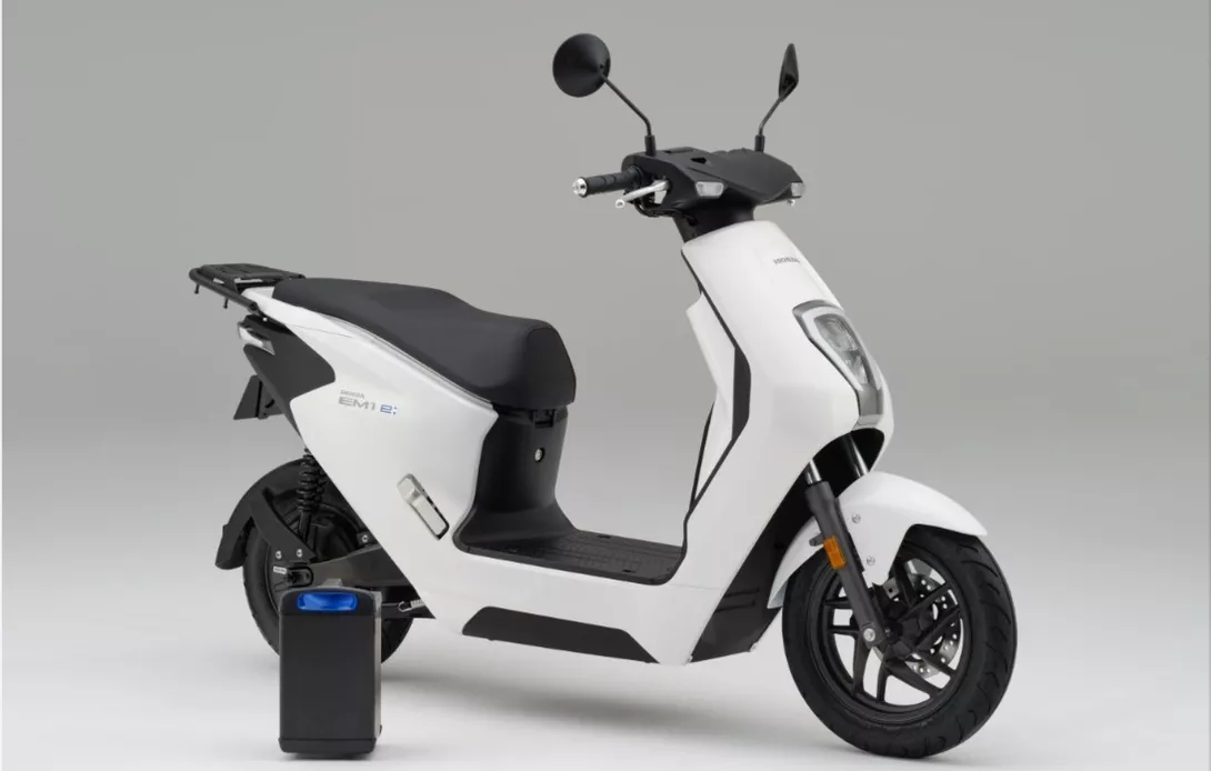 Honda EM1e: A Fun and Functional Electric Scooter for Young Riders