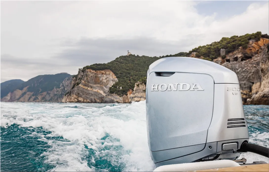 Honda V8 BF300