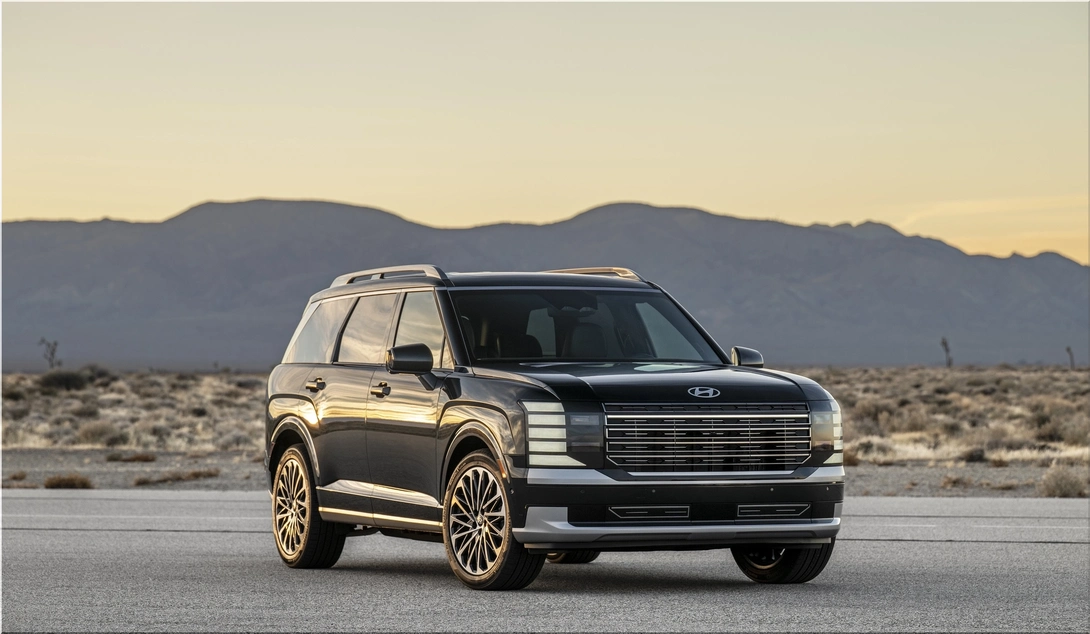 Hyundai Palisade Hybrid Earns Car and Driver 10Best Win by Solving a Real Problem