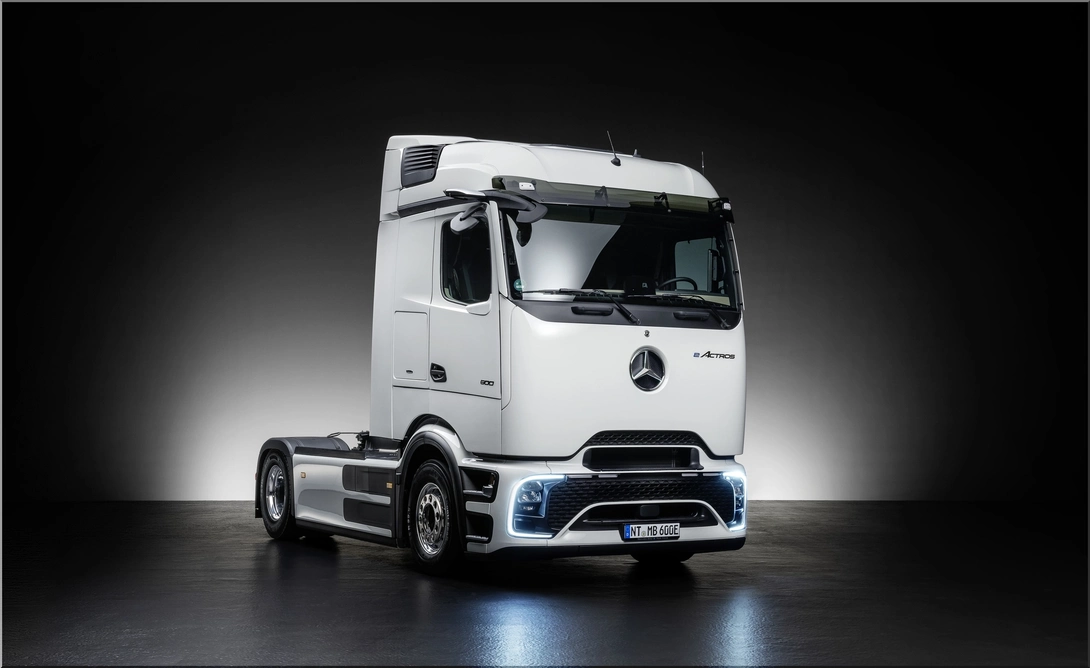 The Future of Freight Transportation: The Mercedes-Benz eActros 600 Electric Truck